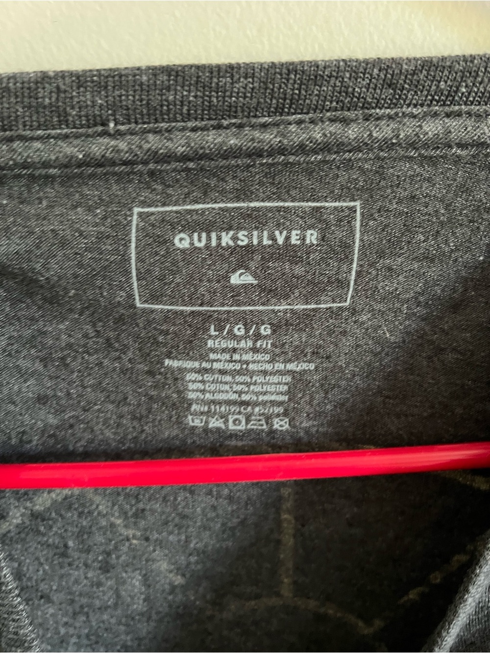 Quiksilver Dark Gray Tee with Gold Mountain Sunset Graphic - Picture 4 of 4